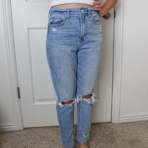 American Eagle Outfitters Light Blue Boyfriend Jeans
